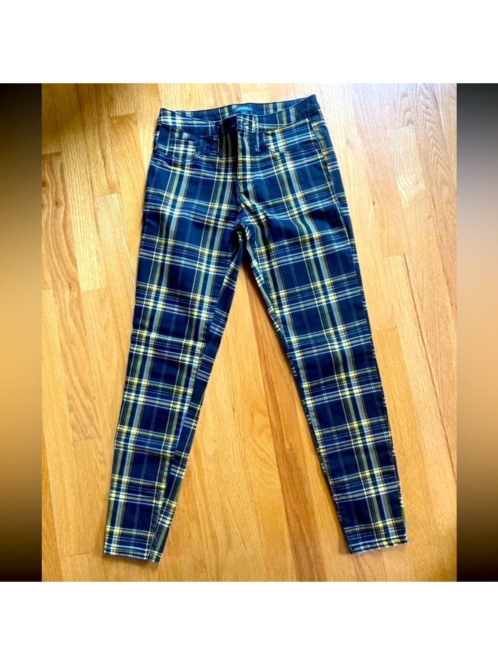 Wild Fable NWOT pants size 00 waist is 27” Yellow black white orange plaid